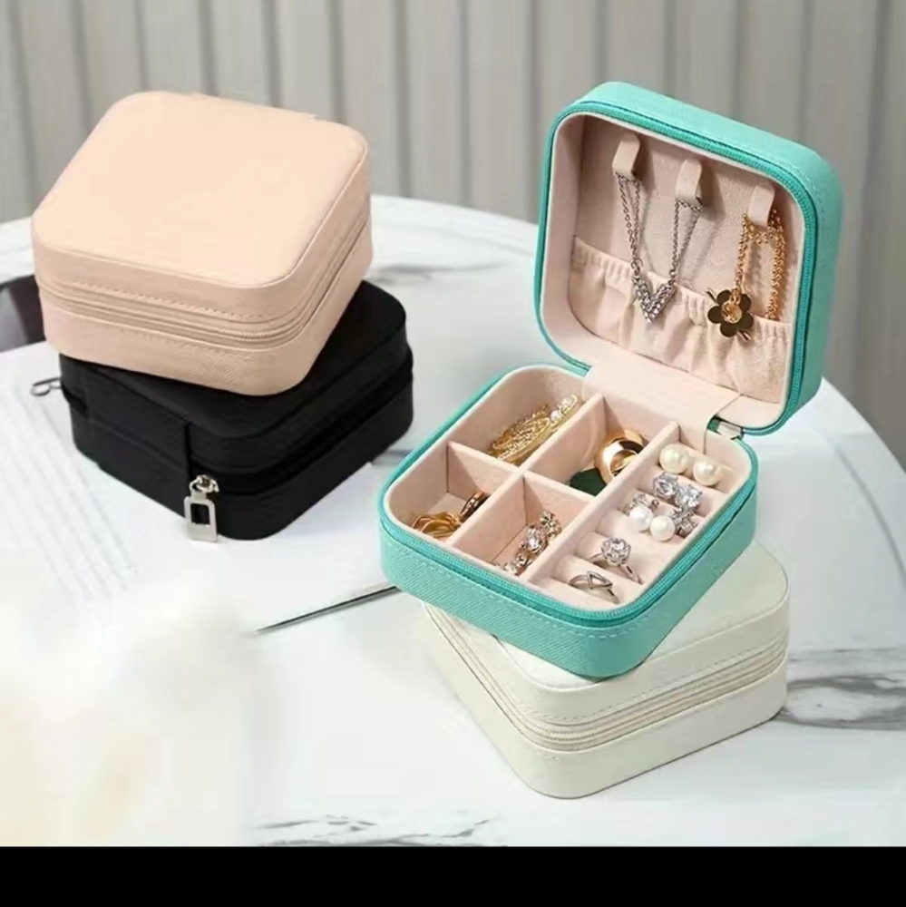 Portable Jewelry Box Tiffany Blue - Picture 7 of 11